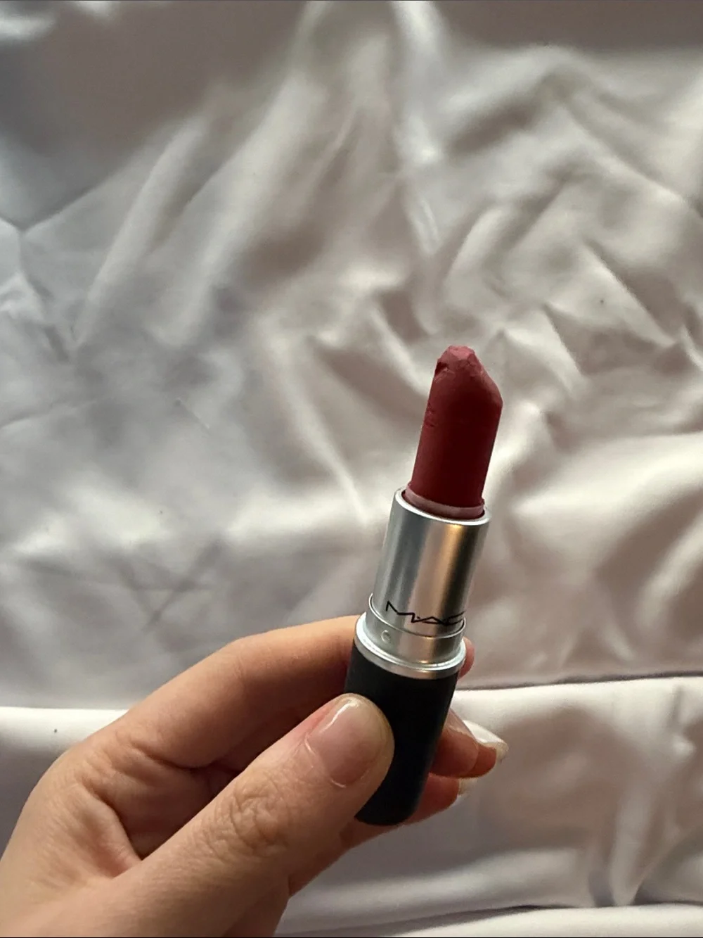 MAC Powder Kiss Lipstick 316 Devoted to Chili – No Cap